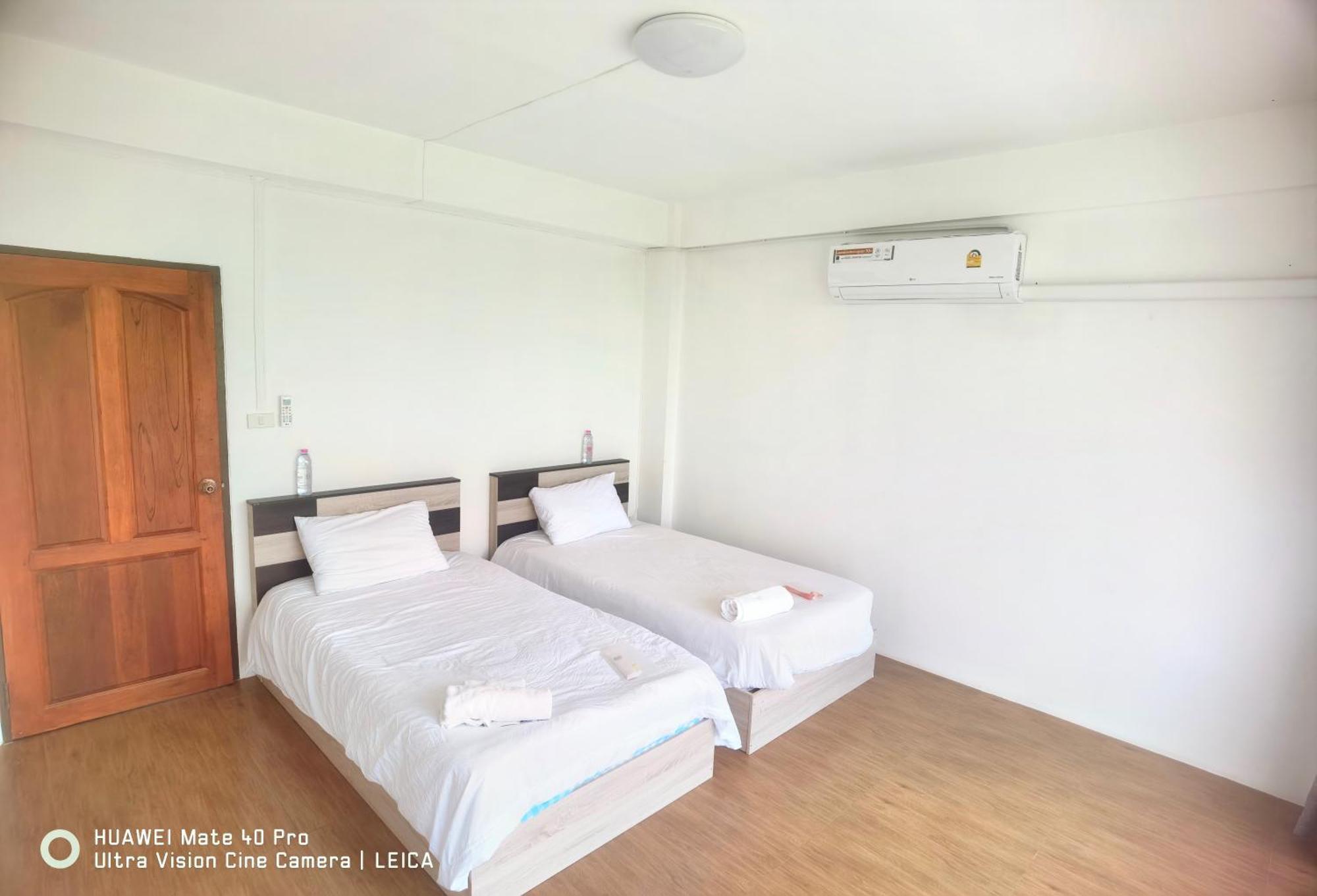Hotel 115 Townhouse Ban Khlong Krang Exterior foto