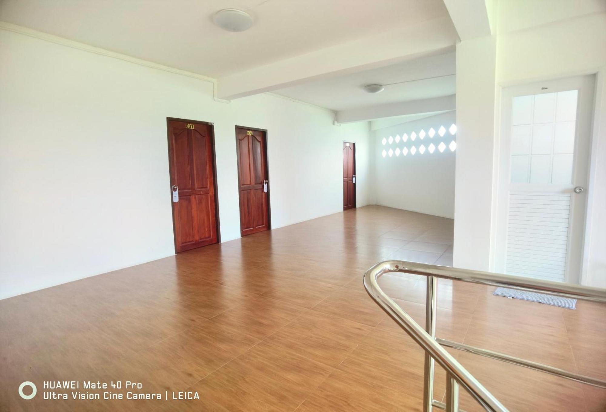 Hotel 115 Townhouse Ban Khlong Krang Exterior foto