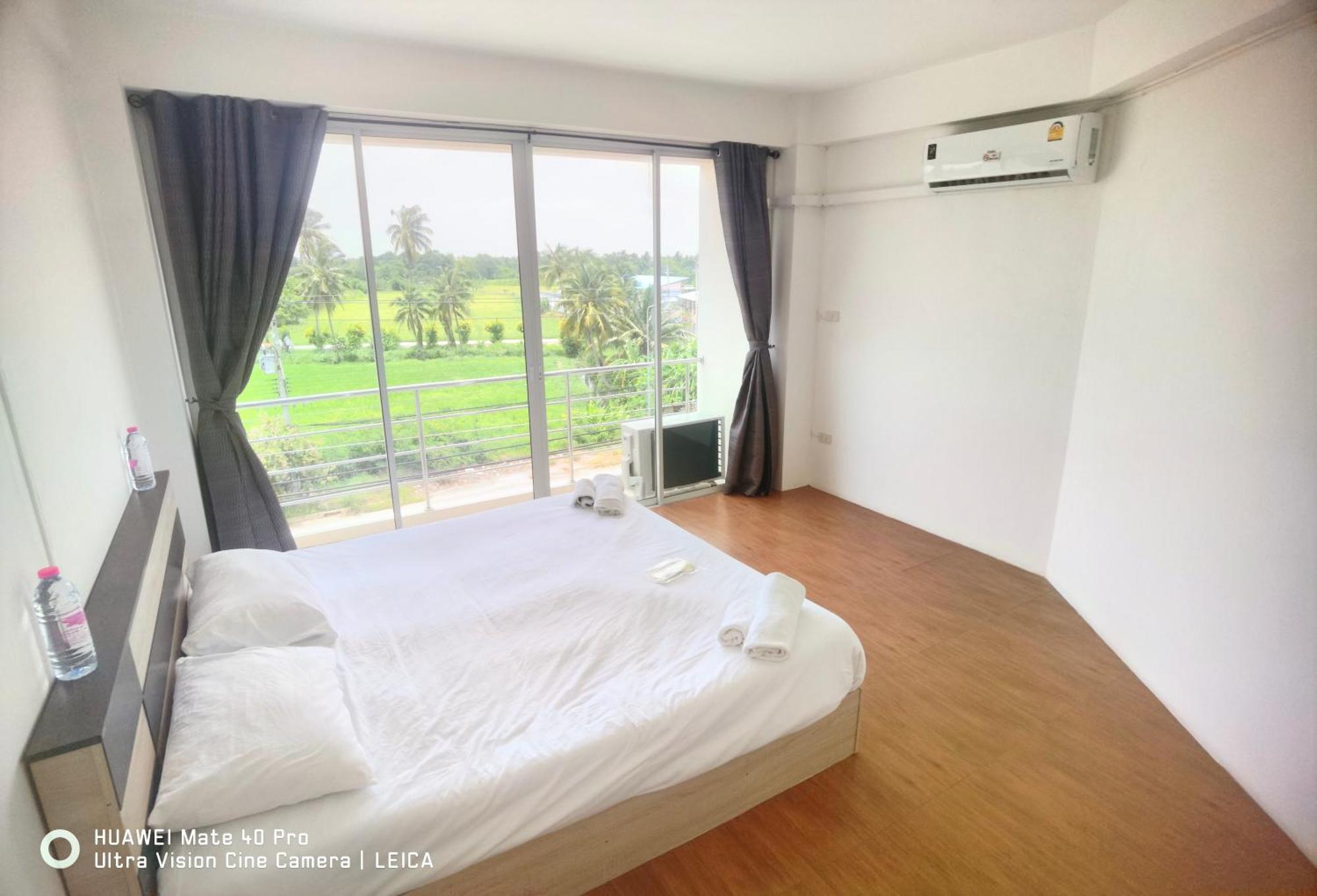 Hotel 115 Townhouse Ban Khlong Krang Exterior foto