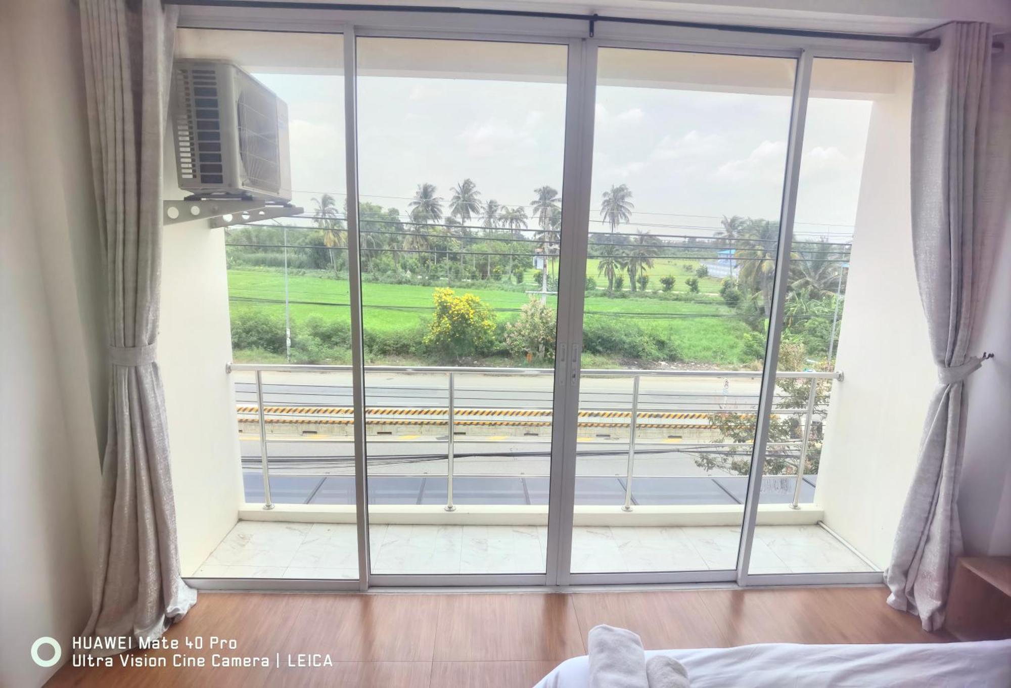 Hotel 115 Townhouse Ban Khlong Krang Exterior foto